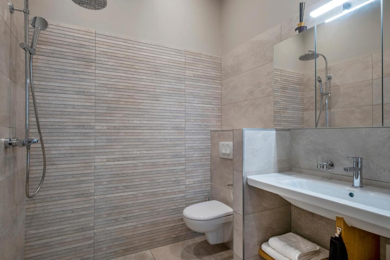 Escale Rochelaise B&B, Spa Bain Nordique Et Sauna Tonneau La Rochelle  Exterior foto